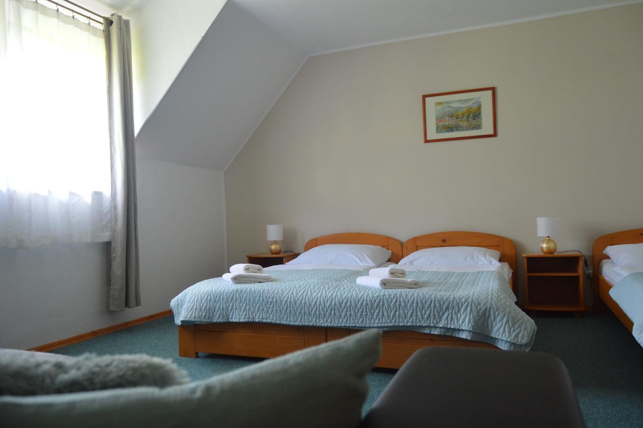 Motel Gombas Экстерьер фото